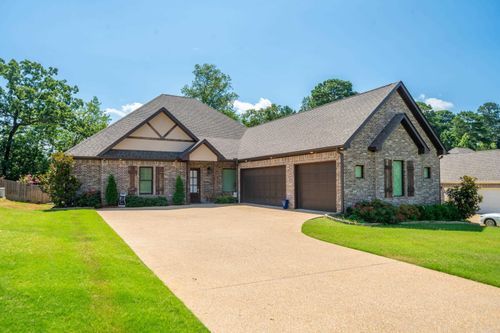 301 Arlington Park Dr, Hot Springs, AR, 71901-8191 | Card Image