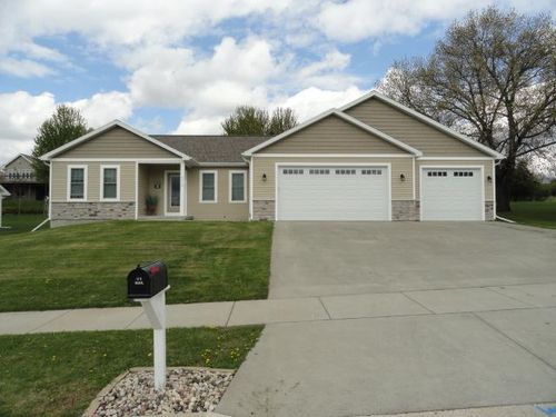 525 Eagle Ridge Ln, PORTAGE, WI, 53901-3431 | Card Image