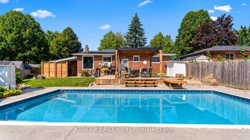 6 Genevive Cres, London, ON, N5Y4A8 | Card Image