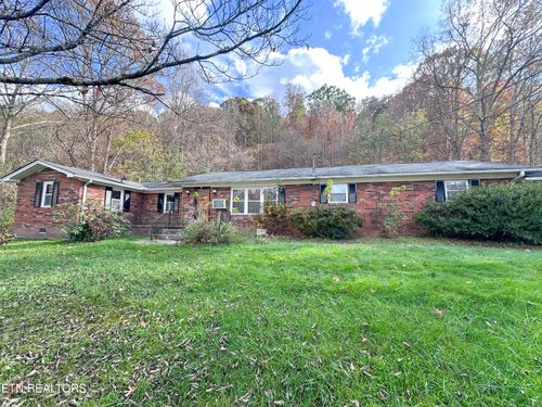 942 Archer Rd, Luttrell, TN, 37779-2530 | Card Image