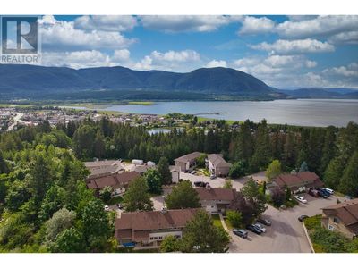 501 - 1451 1 Ave Ne, Townhouse with 3 bedrooms, 2 bathrooms and null parking in Salmon Arm BC | Image 3