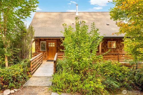 451 Leland Valley Rd W, Quilcene, WA, 98376-8541 | Card Image