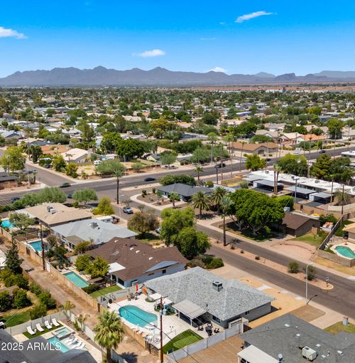 2824 N 82nd St, Scottsdale, AZ, 85257-1716 | Card Image