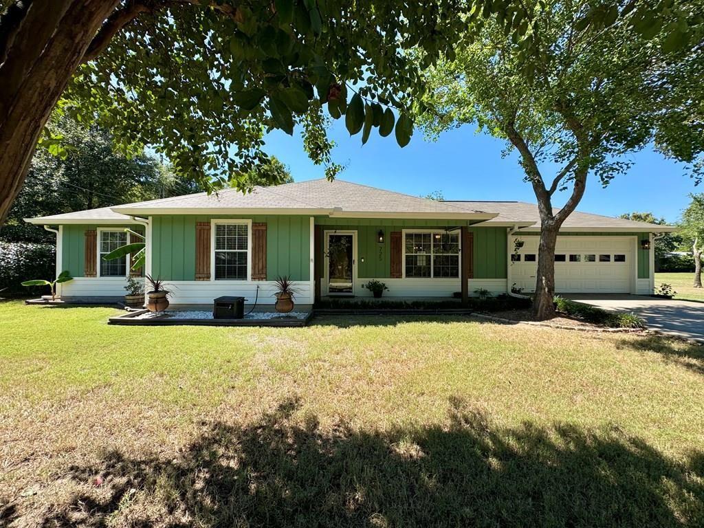 Legendary Ln, Gun Barrel City, TX 75156