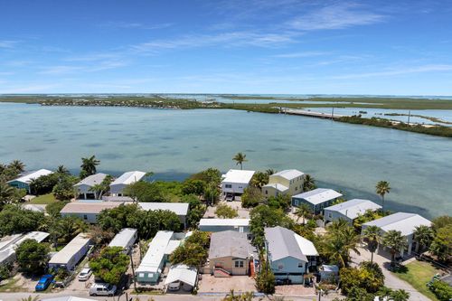 4 Coral Dr, Key West, FL, 33040-6105 | Card Image