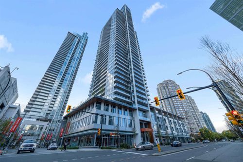 805 - 6080 Mckay Avenue, Condo with 1 bedrooms, 1 bathrooms and 1 parking in Burnaby BC | Card Image