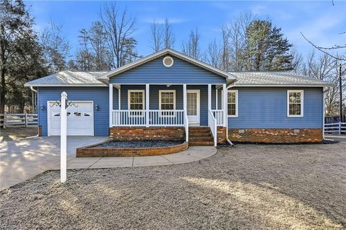 5127 Sylvan Trl, Trinity, NC, 27370-7475 | Card Image