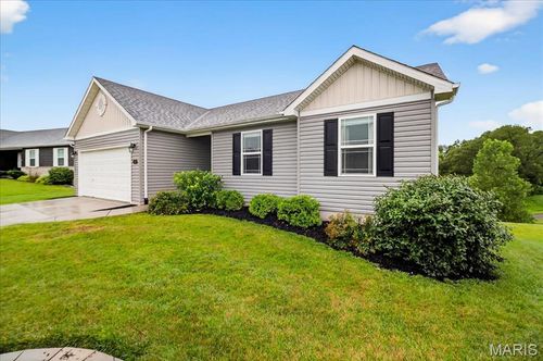 10 Majestic Lakes Ct, Moscow Mills, MO, 63362-1880 | Card Image
