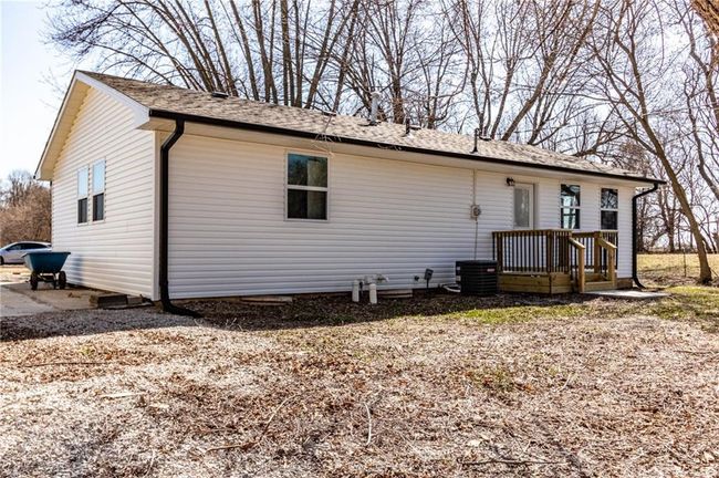 208 S Race St, House other with 3 bedrooms, 2 bathrooms and null parking in Leeton MO | Image 6