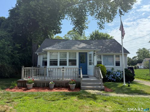 94 Nehantic Trl, Old Saybrook, CT, 06475-1832 | Card Image