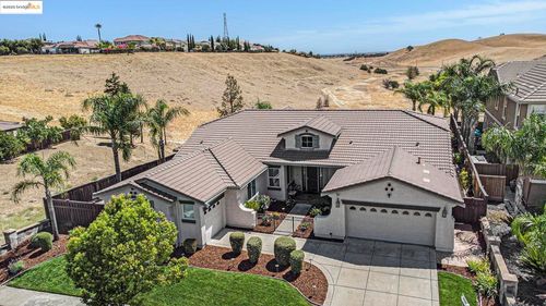 1052 Pacific Grove Ct, Brentwood, CA, 94513-4646 | Card Image