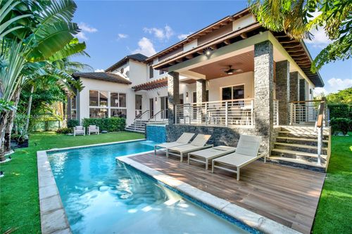 573 Warren Ln, Key Biscayne, FL, 33149-1826 | Card Image