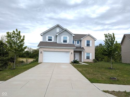 1571 N Creekwater Pass, Greenfield, IN, 46140-1285 | Card Image