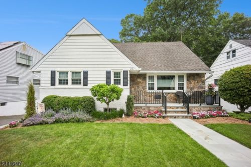 23 Andover Pl, Bloomfield, NJ, 07003-4402 | Card Image