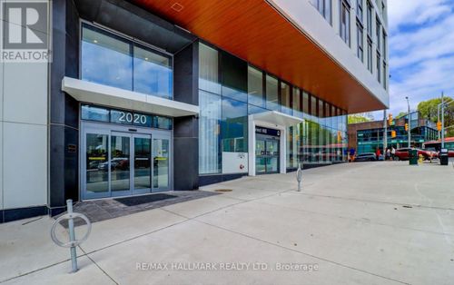 601-2020 Bathurst St, York, ON, M5P0A6 | Card Image