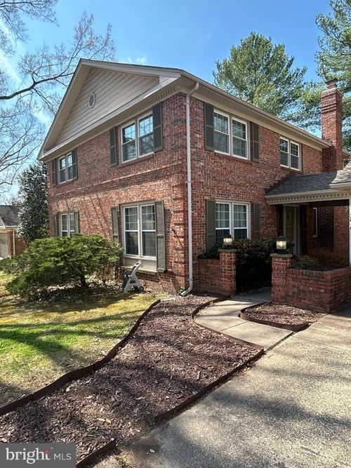 3816 Ridgelea Dr, FAIRFAX, VA, 22031-3246 | Card Image