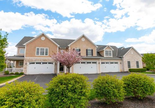 4706 Saint Andrews Dr, Grove City, OH, 43123-8156 | Card Image