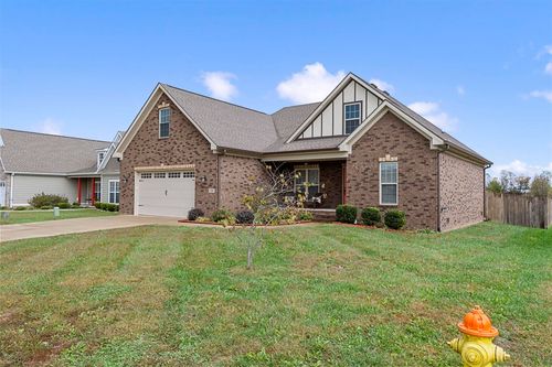 737 Heritage Preserve Ln, Bowling Green, KY, 42104-8814 | Card Image