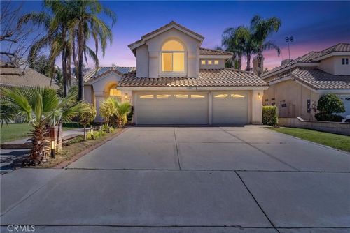 7437 Red Clover Way, Highland, CA, 92346-3871 | Card Image