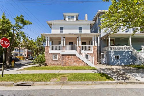 1 S Delancy Pl, Atlantic City, NJ, 08401-5834 | Card Image