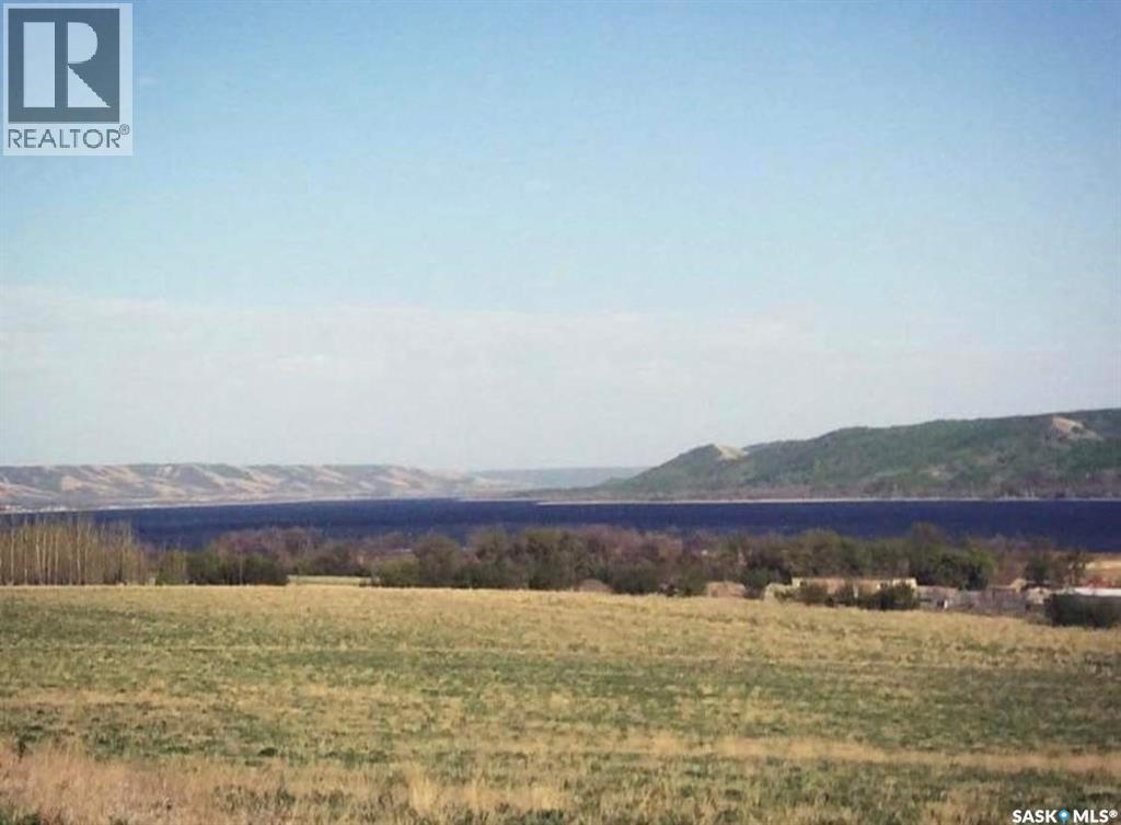 Land in West End 4