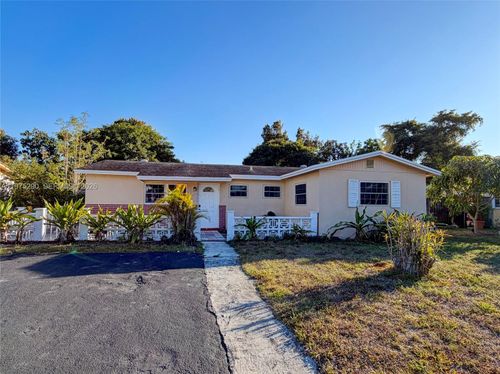 7212 Sw 3rd Ct, North Lauderdale, FL, 33068-1406 | Card Image