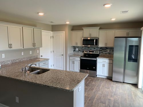 5022 Pratt Dr, Boiling Springs, SC, 29316-8554 | Card Image