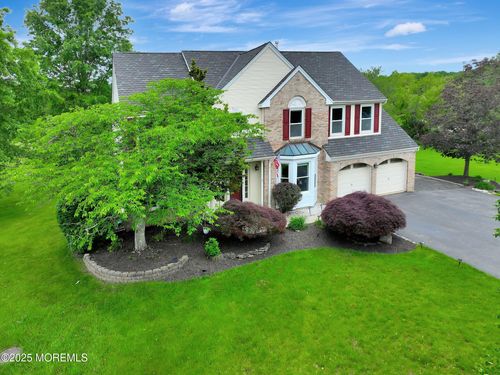 2 Hampton Hollow Dr, Perrineville, NJ, 08535-1002 | Card Image