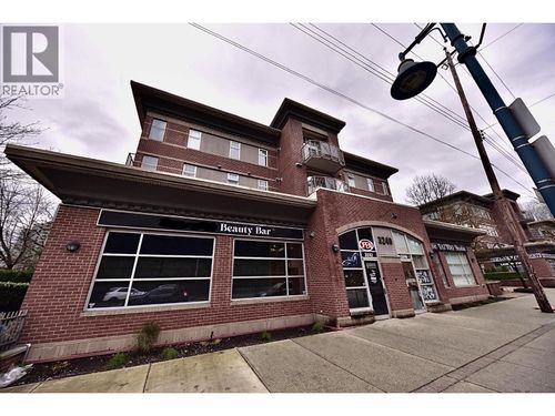 3242 St Johns St, Port Moody, BC, V3H0C1 | Card Image