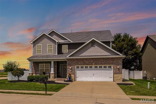 799 Allenbrook Ave, O Fallon, IL, 62269-7455 | Card Image