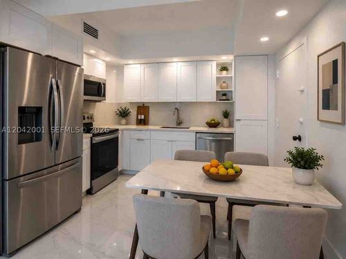232-500 Bayview Dr, Sunny Isles Beach, FL, 33160-4748 | Card Image