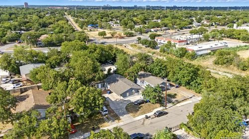 511 Venice, San Antonio, TX, 78201-2353 | Card Image