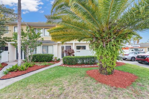 7908-7908 Los Robles Ct, JACKSONVILLE, FL, 32256-7718 | Card Image