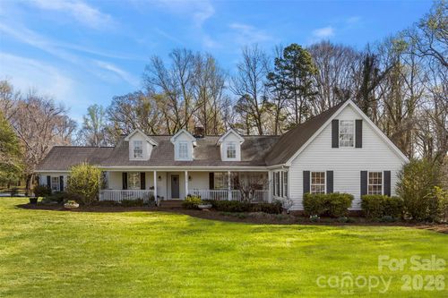 2270 Lowell Bethesda Rd, Gastonia, NC, 28056-9315 | Card Image