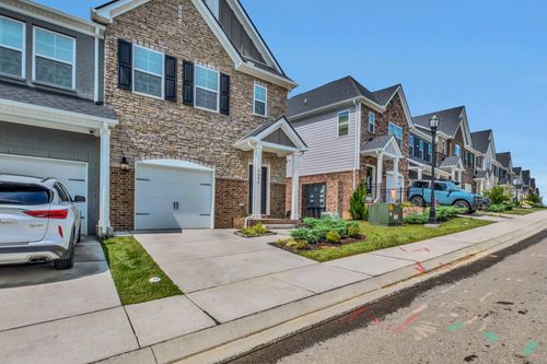 5084 Dayflower Dr, Hermitage, TN, 37076-2472 | Card Image