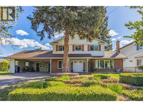 1525 Friesen Road, Kelowna, BC, V1X4X7 | Card Image
