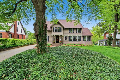 2105 Devonshire Rd, Ann Arbor, MI, 48104-4059 | Card Image