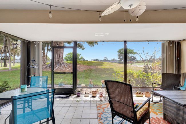 6700 Versailles Ct, Condo with 3 bedrooms, 3 bathrooms and null parking in Lake Worth FL | Image 39