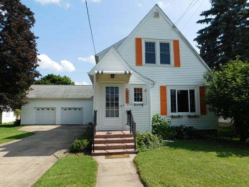 842 E Michigan Ave, Marshall, MI, 49068-2026 | Card Image