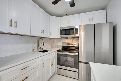 326 Camden N, West Palm Beach, FL, 33417-2045 | Card Image