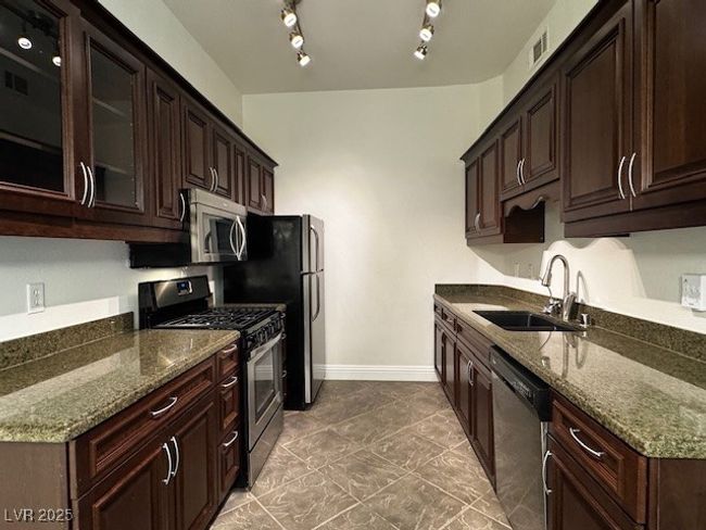 1010 - 8985 S Durango Dr, Condo with 3 bedrooms, 2 bathrooms and null parking in Las Vegas NV | Image 12