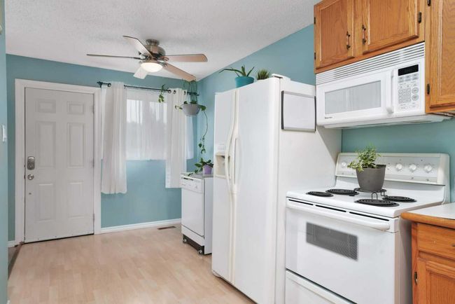 77 Overdown Dr, Home with 3 bedrooms, 1 bathrooms and 2 parking in Red Deer AB | Image 11