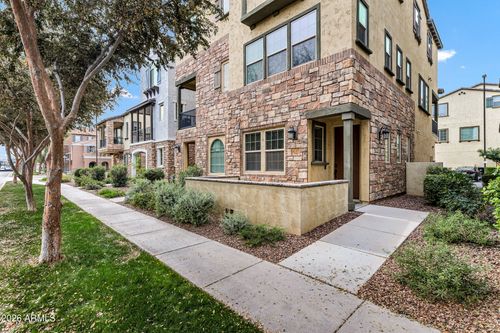 2743 S Balsam Dr, Gilbert, AZ, 85295-6010 | Card Image