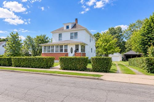 75 Maple St, Newburgh, NY, 12550-4034 | Card Image