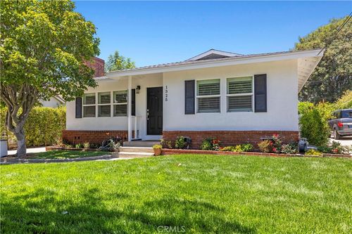 1325 Forest Avenue, Pasadena, CA, 91103 | Card Image