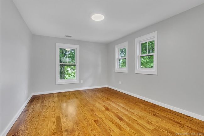 183 Bailey St, House other with 3 bedrooms, 3 bathrooms and 8 parking in Glastonbury CT | Image 29