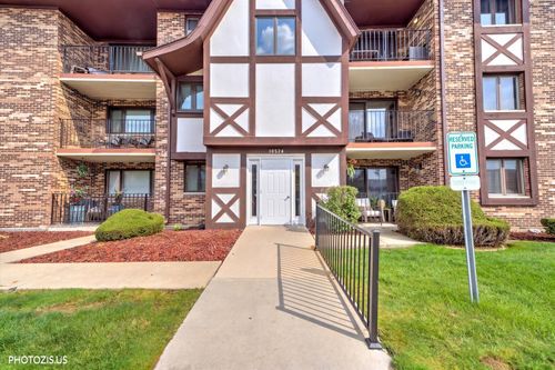 25b-10524 Ridge Cove Dr, Chicago Ridge, IL, 60415-1388 | Card Image
