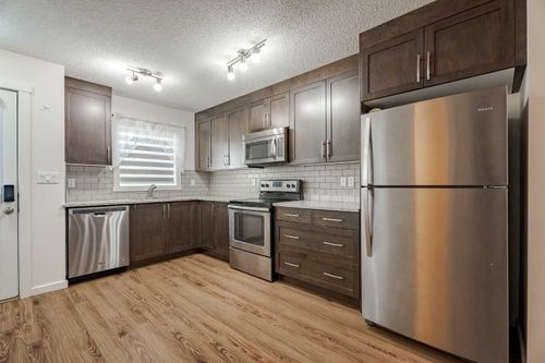 202-2400 Ravenswood View Se, Airdrie, AB, T4A0V7 | Card Image