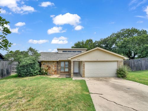 8209 Spruce Ct, North Richland Hills, TX, 76182-6012 | Card Image