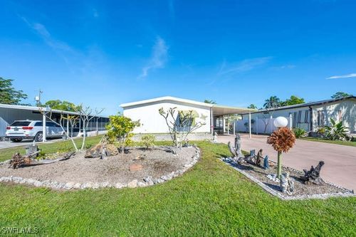 44-131 Grassy Key Ln, NAPLES, FL, 34114-8403 | Card Image